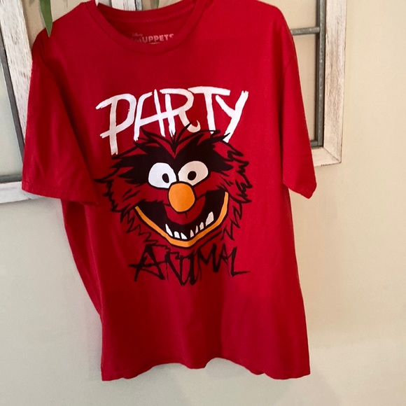 Disney Other - Disney The Muppets party animal tee shirt, size L.
